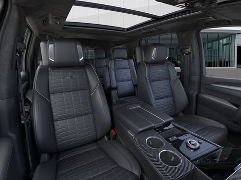 New 2026 Cadillac Escalade V w/ LPO, ONYX Package AWD/4WD image 16