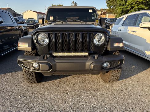 Used 2022 Jeep Wrangler Unlimited Sport image 6