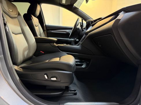 Certified 2023 Cadillac XT5 Luxury image 48