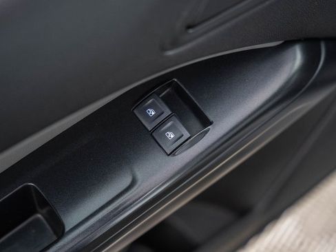 Used 2018 Chevrolet Colorado W/T image 31