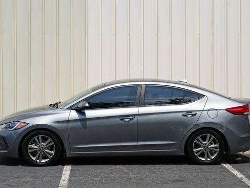 Used 2018 Hyundai Elantra SEL FWD image 40
