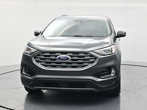 Used 2020 Ford Edge Titanium AWD/4WD image 2