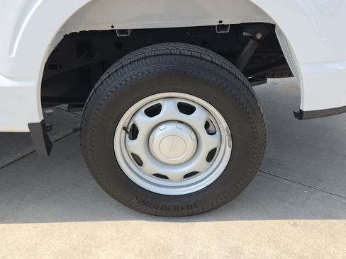 Used 2021 Ford F150 XL w/ Equipment Group 101A High RWD image 25