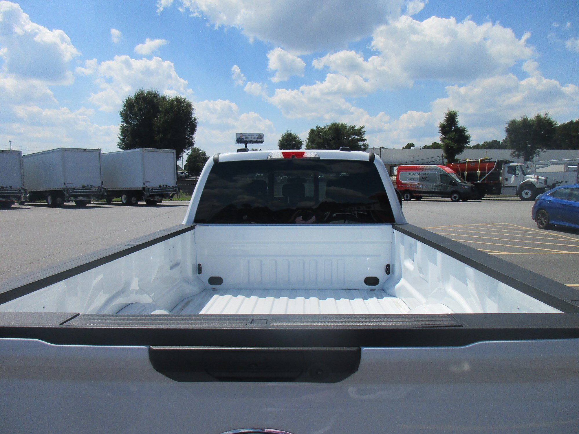 New 2026 Ford F350 XL w/ 360-Degree Camera Package RWD image 7