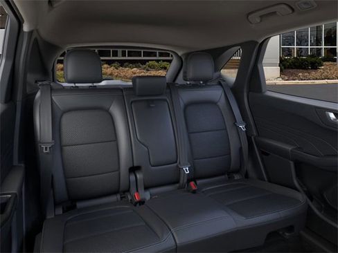 New 2025 Ford Escape SE image 11