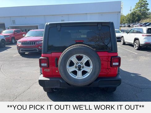 Used 2018 Jeep Wrangler Unlimited Sport S AWD/4WD image 5