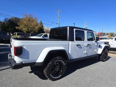 New 2026 Jeep Gladiator Willys image 3
