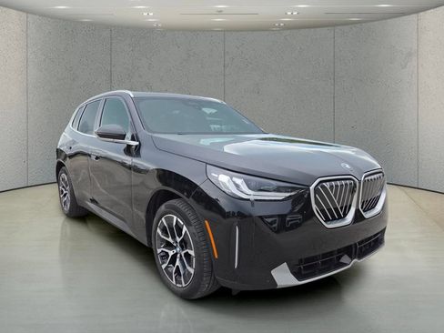 Used 2025 BMW X3 xDrive30i AWD/4WD image 13