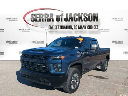 Used 2022 Chevrolet Silverado 2500 Custom w/ Custom Convenience Package image 4