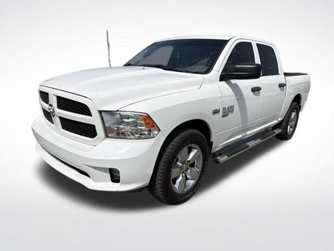 Used 2019 RAM 1500 Express w/ Express Value Package AWD/4WD image 2