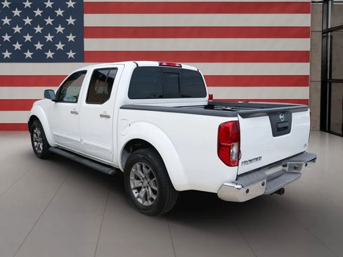 Used 2019 Nissan Frontier SL image 4