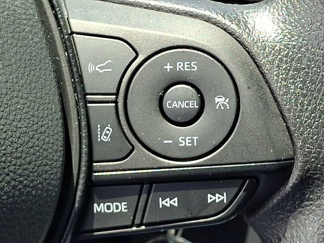 Used 2025 Toyota RAV4 LE FWD image 22