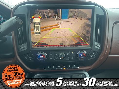 Used 2015 Chevrolet Silverado 2500 High Country w/ Duramax Plus Package image 31