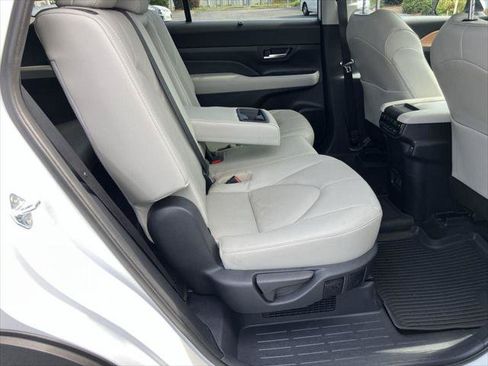 Certified 2025 Toyota Grand Highlander AWD Hybrid image 35