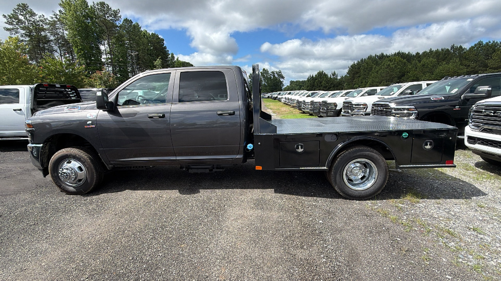 New 2026 RAM 3500 Tradesman w/ Chrome Appearance Group A AWD/4WD image 11