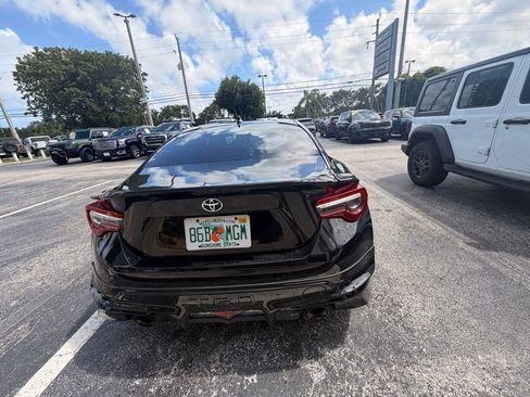 Used 2019 Toyota 86 TRD SE RWD image 7