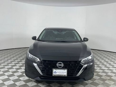 Used 2024 Nissan Sentra SV FWD image 2