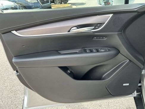 Used 2018 Cadillac XT5 Premium Luxury FWD image 15