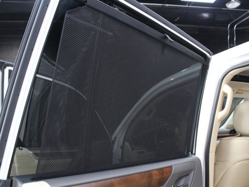 Used 2021 Lexus LX 570 4WD w/ Luxury Package image 40
