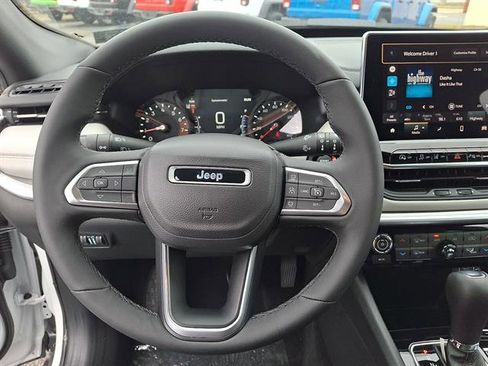 New 2026 Jeep Compass Limited image 15