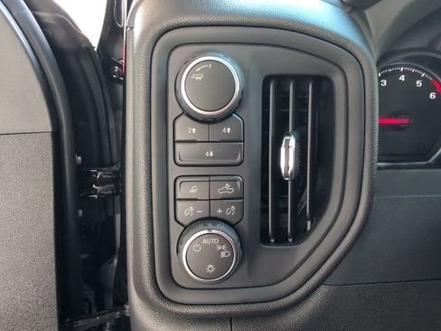 Used 2026 Chevrolet Silverado 2500 Custom w/ Custom Value Package image 16