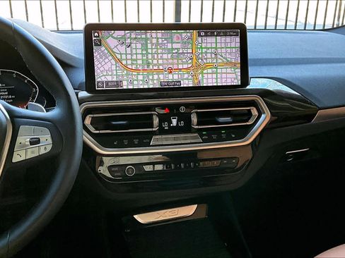 Used 2023 BMW X3 sDrive30i w/ Premium Package image 7
