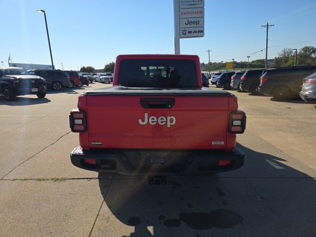 Used 2021 Jeep Gladiator Overland AWD/4WD image 7