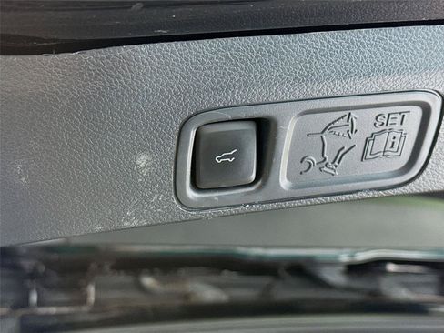 Used 2023 Lincoln Navigator Reserve AWD/4WD image 28