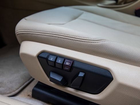 Used 2015 BMW 328i Sedan image 11