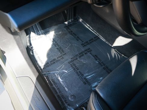 Used 2023 Porsche Taycan 4 Cross Turismo w/ Premium Package image 16