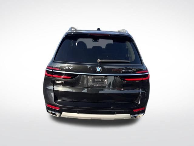 Used 2025 BMW X7 xDrive40i w/ Premium Package AWD/4WD image 6