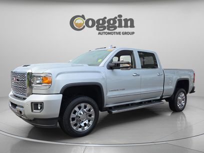 Used 2019 GMC Sierra 2500 Denali w/ Duramax Plus Package