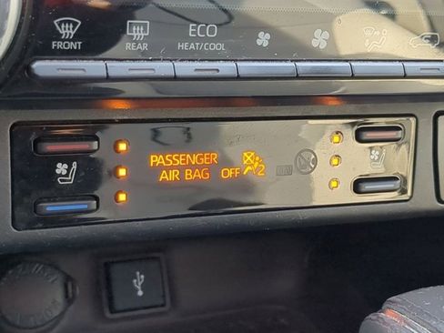 Certified 2020 Toyota RAV4 Limited image 14