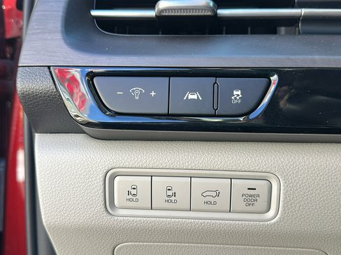 Used 2022 Kia Carnival SX image 14