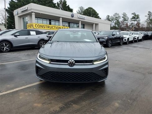 Certified 2025 Volkswagen Jetta Sport image 2