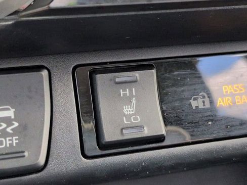 Used 2023 Toyota RAV4 XLE Premium AWD/4WD image 23