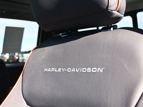 New 2026 Ford F250 Lariat w/ Black Appearance Package image 23