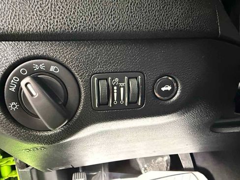 Used 2019 Dodge Charger SXT w/ Blacktop Package RWD image 24