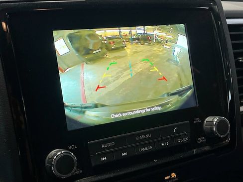 Used 2022 Nissan Frontier SV w/ Technology Package AWD/4WD image 13