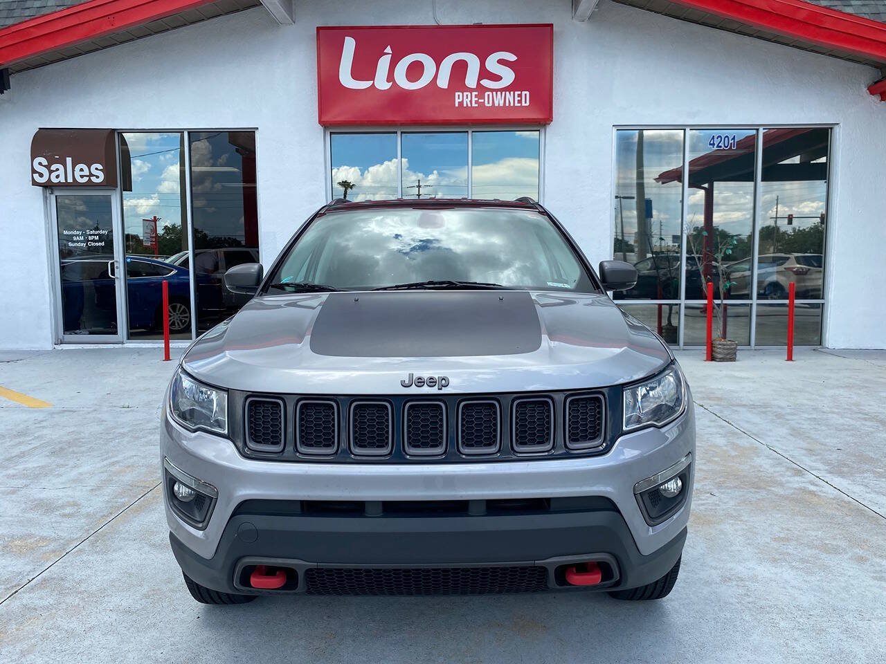Used 2019 Jeep Compass Trailhawk AWD/4WD image 12