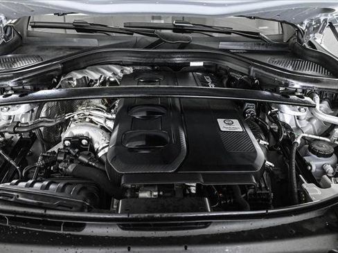 Certified 2025 Mercedes-Benz GLC 43 AMG 4MATIC image 25