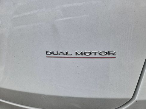Used 2022 Tesla Model Y Performance AWD/4WD image 7