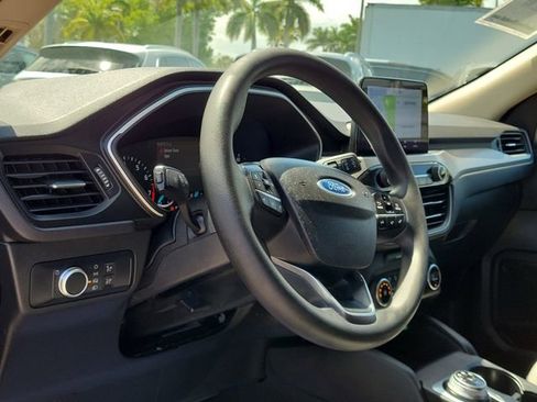 Used 2020 Ford Escape SE FWD image 8