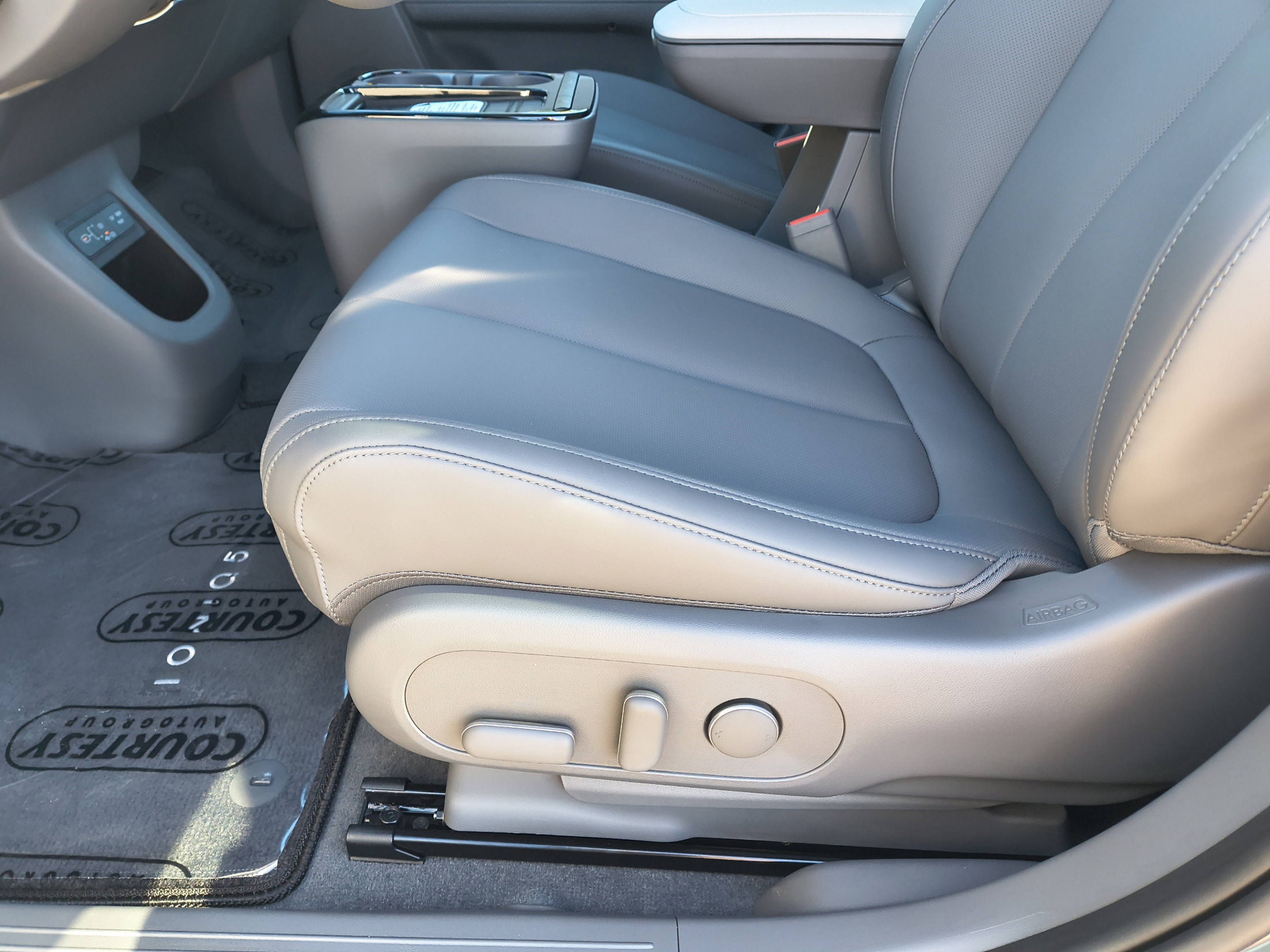 New 2027 Hyundai Ioniq 5 SEL RWD image 18