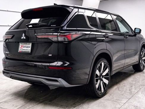 Used 2025 Mitsubishi Outlander SE AWD/4WD image 9