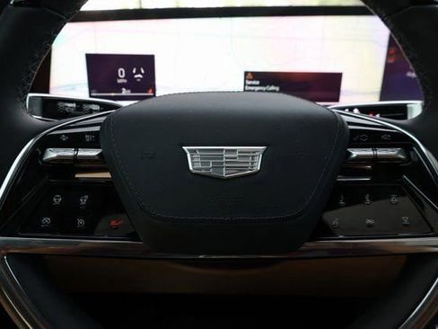 New 2025 Cadillac Escalade IQ Luxury 2 image 17