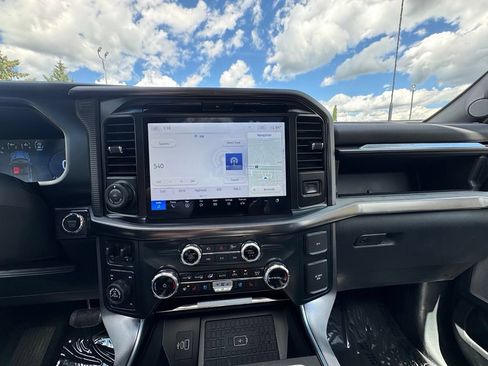 Used 2025 Ford F150 Platinum AWD/4WD image 30