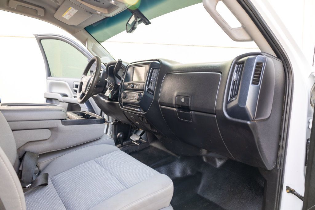 Used 2018 GMC Sierra 3500 4x4 Crew Cab w/ Sierra Convenience Package image 14