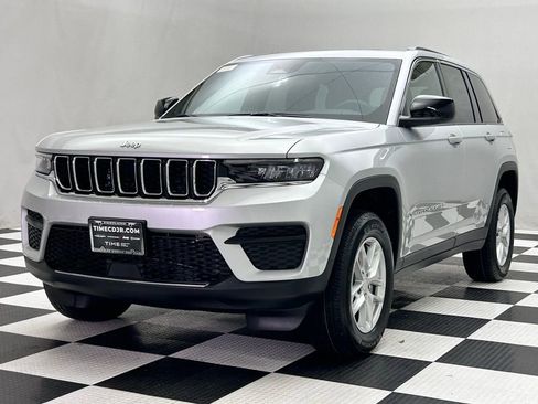 New 2025 Jeep Grand Cherokee Laredo X image 4