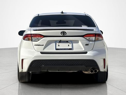 Certified 2022 Toyota Corolla SE FWD image 4